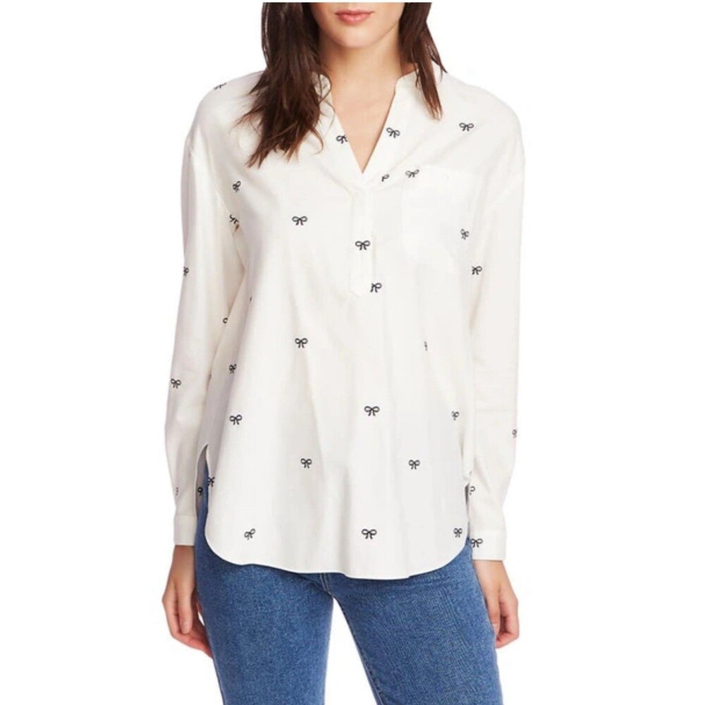 COURT AND ROWE blouse ivory V-Neck bow Embroidered Blouse Women’s Size medium